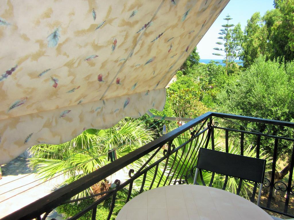 Artemis Vassilikos Aparthotel Vasilikos  Bilik gambar